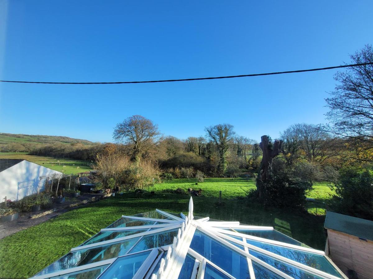 Hideaway Escapes, Farmhouse B&B & Holiday Home, Ideal Family Stay Or Romantic Break, Friendly Animals On Our Smallholding In Beautiful Pembrokeshire Setting Close To Narberth Kültér fotó