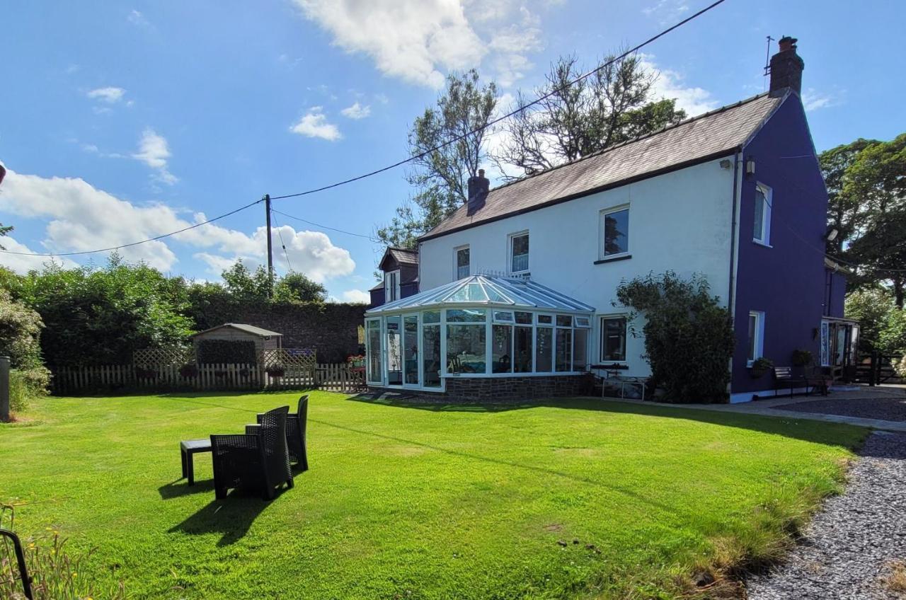 Hideaway Escapes, Farmhouse B&B & Holiday Home, Ideal Family Stay Or Romantic Break, Friendly Animals On Our Smallholding In Beautiful Pembrokeshire Setting Close To Narberth Kültér fotó